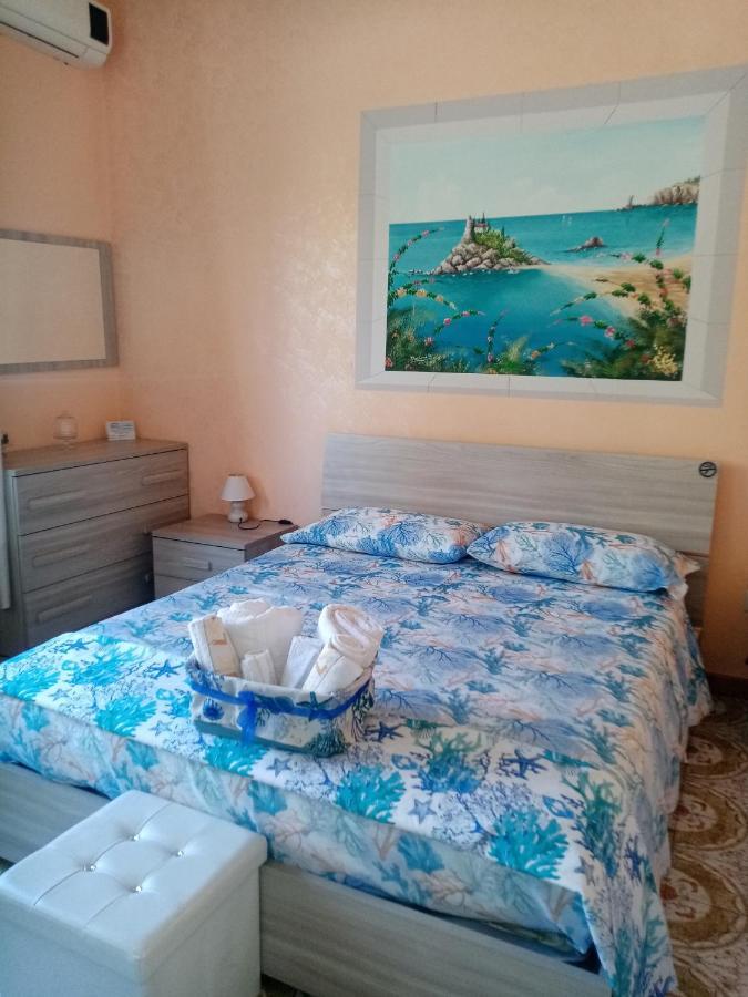Beb I Delfini Di Casa Paola Bed & Breakfast Mascali Dış mekan fotoğraf