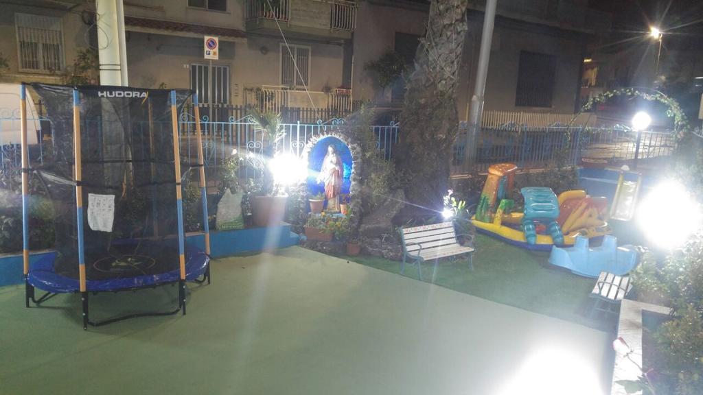 Beb I Delfini Di Casa Paola Bed & Breakfast Mascali Dış mekan fotoğraf