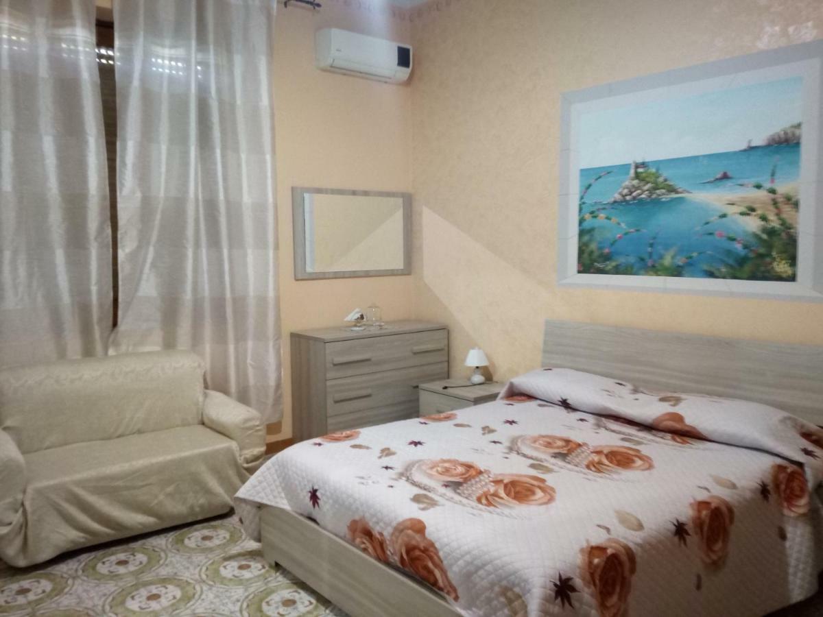 Beb I Delfini Di Casa Paola Bed & Breakfast Mascali Dış mekan fotoğraf
