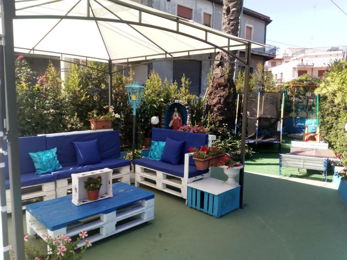 Beb I Delfini Di Casa Paola Bed & Breakfast Mascali Dış mekan fotoğraf